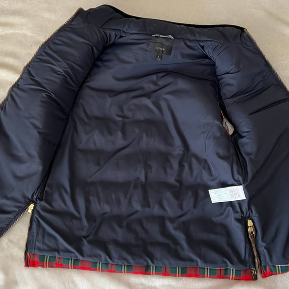 JCREW Mountain Christmas Tartan Puffer Vest Red/Green/Mult Size S - Picture 9 of 9